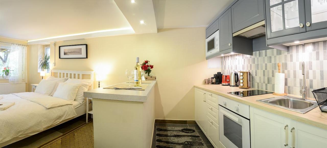 Terrace Apartments Eger Extérieur photo